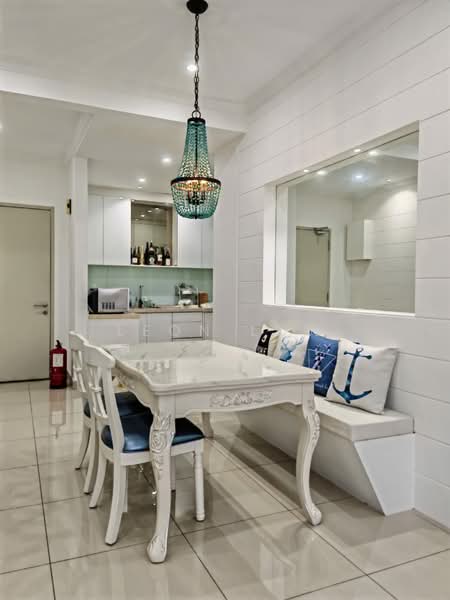 Kondominium untuk Disewa di Skyvilla @ D'Island - Leon Low - Dining Room - PropertyGuru.com.my