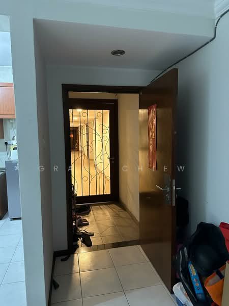 Apartment for Rent at Molek Pine 1 - Grace Chiew - Entrance - PropertyGuru.com.my