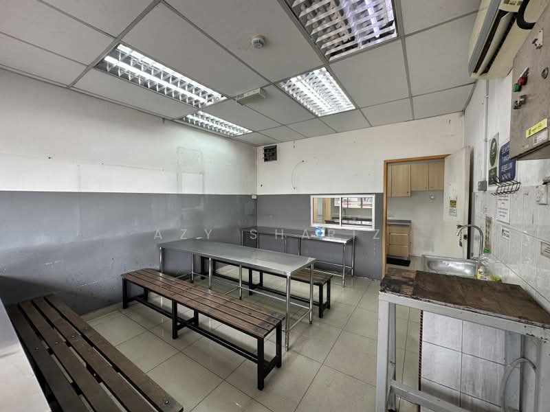 Factory for Rent in Seksyen 16 (Shah Alam) - Azy Shariz - Interior - PropertyGuru.com.my