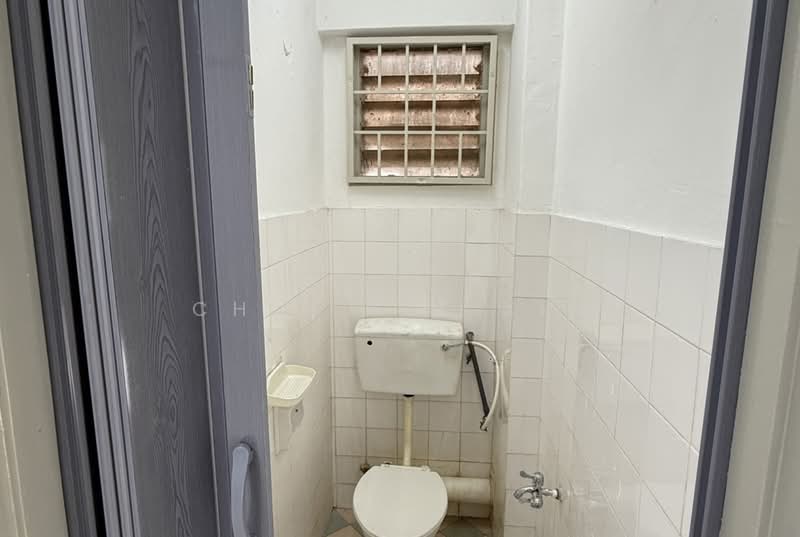 Pangsapuri untuk Dijual di Aman Satu - Chin Yee Xin - Bathroom - PropertyGuru.com.my