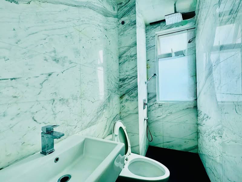Service Residence for Sale at TriTower Residence @ Johor Bahru Sentral - Winson Tan - Bathroom - PropertyGuru.com.my