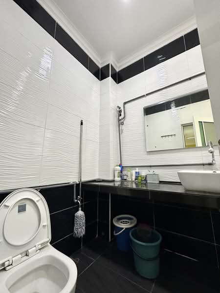 2-storey Terraced House for Sale in Pandan Indah (Selangor) - Chew Ken San - Bathroom - PropertyGuru.com.my