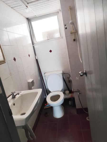 Condominium for Rent at N-Park Condominium - Jerry Tan - Bathroom - PropertyGuru.com.my