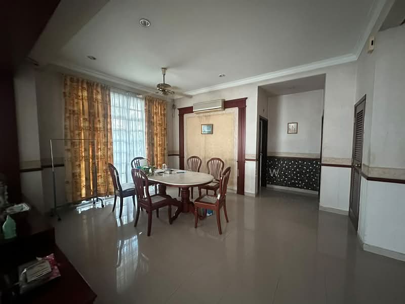 Semi-Detached House for Sale in Taman Suria (Johor Bahru) - Chris Liew - Dining Room - PropertyGuru.com.my