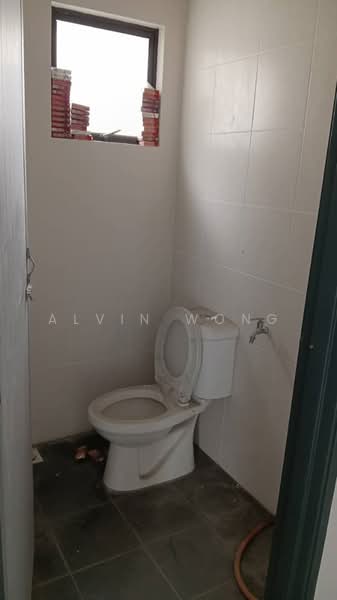 Shop / Office for Rent in Ipoh (Perak) - Alvin Wong - Bathroom - PropertyGuru.com.my