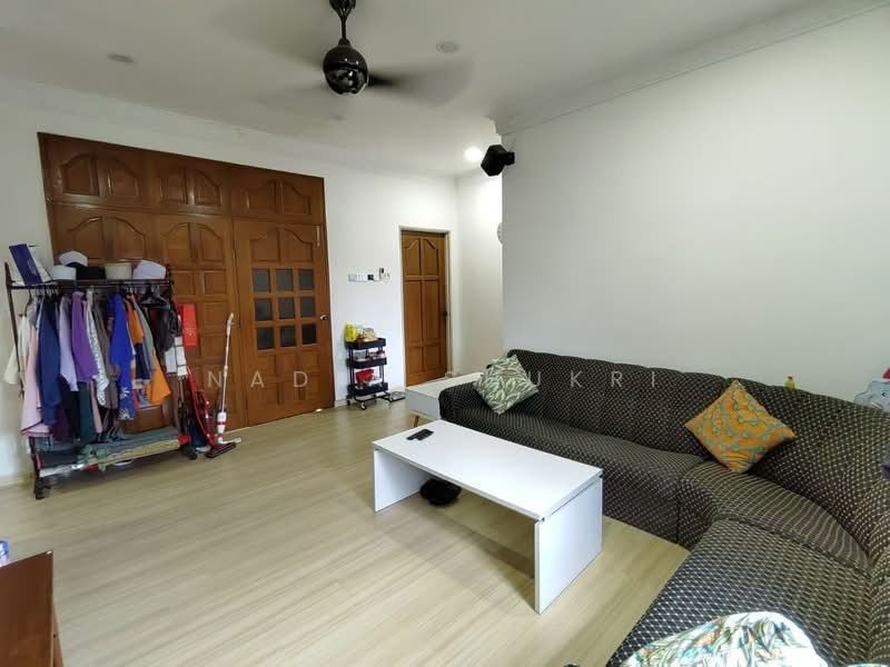 Semi-Detached House for Sale in Seksyen 9 (Shah Alam) - Nadia Shukri - Living Room - PropertyGuru.com.my
