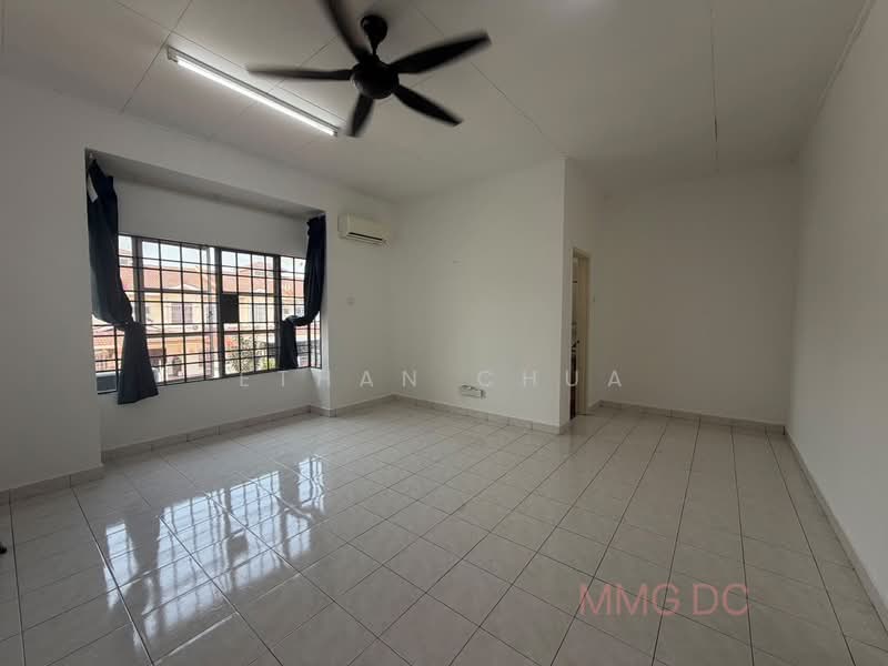 Terraced House for Rent in Bandar Botanic (Klang) - Ethan Chua - Living Room - PropertyGuru.com.my
