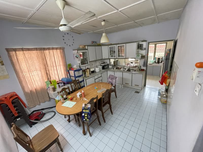 Rumah Teres 1 Tingkat untuk Dijual di Taman Bidara (Selayang) - MY Loh - Kitchen - PropertyGuru.com.my