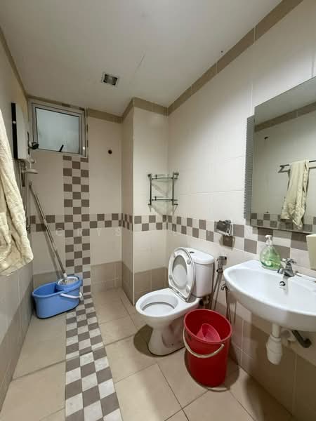 Apartment for Sale at Lagenda Tasek Luxurious Suite - Crystal Tan - Bathroom - PropertyGuru.com.my