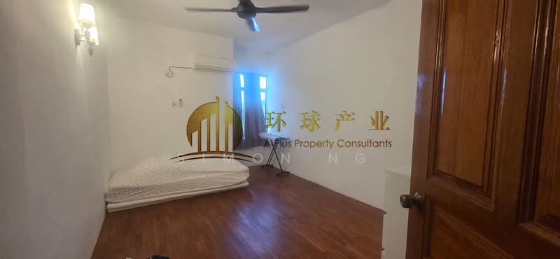 Pangsapuri untuk Dijual di Pangsapuri Sri Molek - Simon Ng - Bedroom - PropertyGuru.com.my