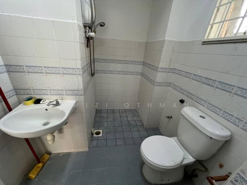 Condominium for Sale at Pandan Mewah Heights - Edmizi Othman - Bathroom - PropertyGuru.com.my