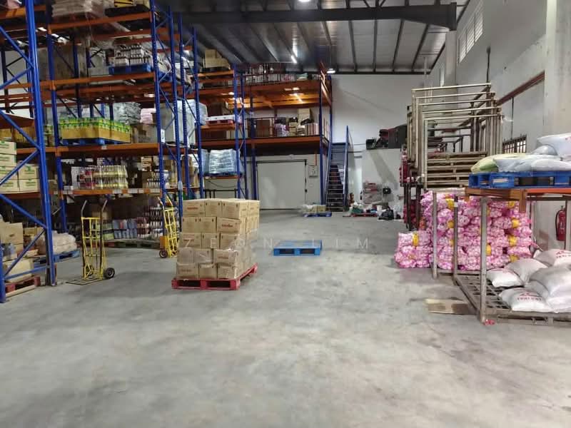 Semi-D Factory for Sale in Taman Desa Cemerlang (Ulu Tiram) - Zeon Lim - Interior - PropertyGuru.com.my