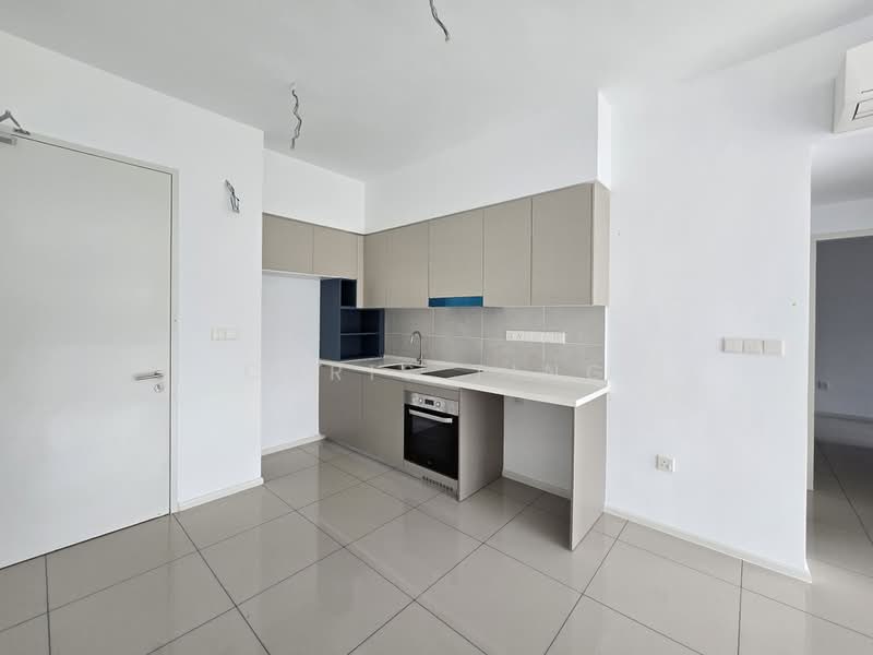 Service Residence for Sale at Residensi Estetik 8 (Est8) - Chris Ting - Kitchen - PropertyGuru.com.my