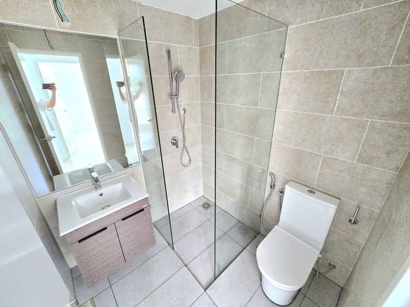 Service Residence for Sale at Residensi Estetik 8 (Est8) - Chris Ting - Bathroom - PropertyGuru.com.my