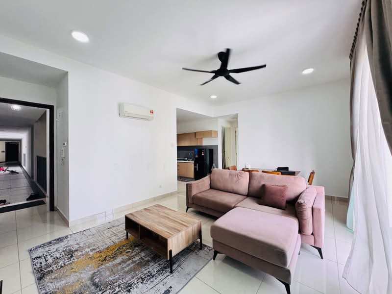 Kondominium untuk Disewa di Lake Point Residence - Siti Haila - Living Room - PropertyGuru.com.my