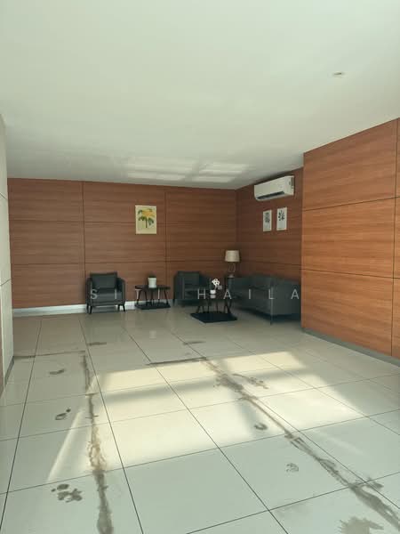 Kondominium untuk Disewa di Lake Point Residence - Siti Haila - Lobby - PropertyGuru.com.my
