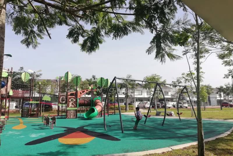 Terraced House for Sale in Kuala Selangor (Selangor) - Nor Mohamad - Exterior - PropertyGuru.com.my