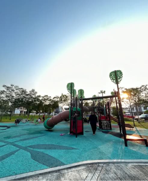 Terraced House for Sale in Kuala Selangor (Selangor) - Nor Mohamad - Exterior - PropertyGuru.com.my
