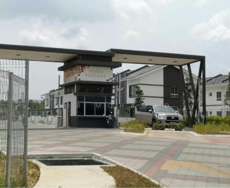 Terraced House for Sale in Kuala Selangor (Selangor) - Nor Mohamad - Exterior - PropertyGuru.com.my
