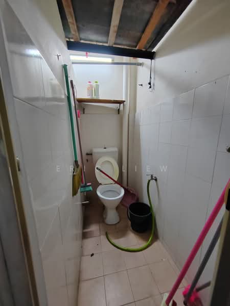 Rumah Flat untuk Disewa di Taman Minang - Eric Liew - Bathroom - PropertyGuru.com.my