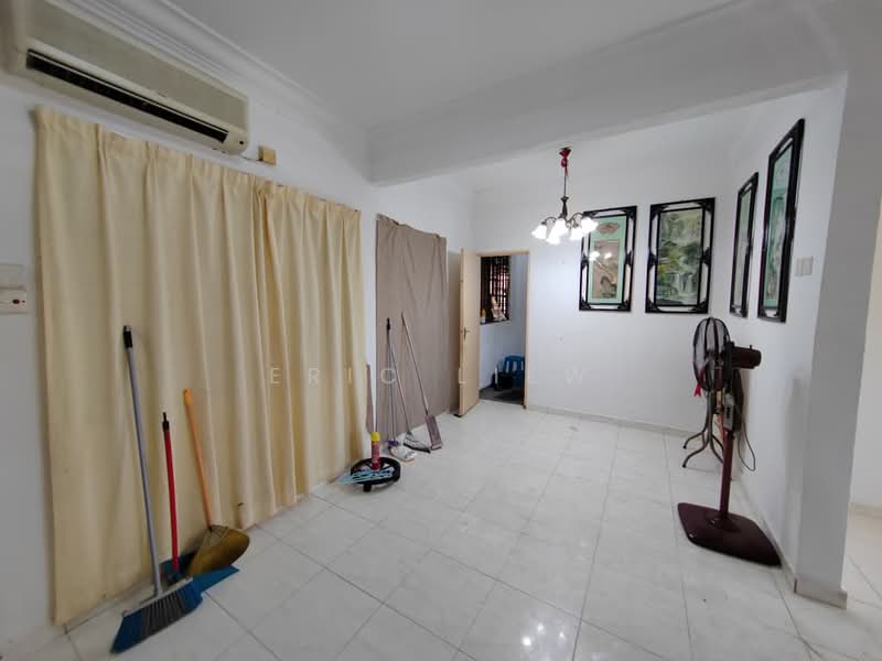 Rumah Flat untuk Disewa di Taman Minang - Eric Liew - Living Room - PropertyGuru.com.my