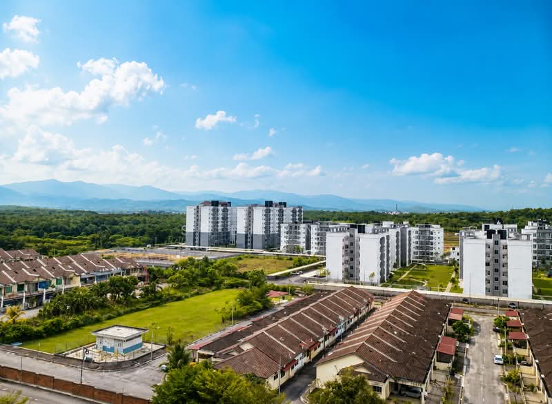 Pangsapuri untuk Dijual di Sky Garden Residences - Steven . - Exterior - PropertyGuru.com.my