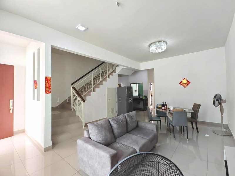 Rumah Teres 2 Tingkat untuk Disewa di Johor Bahru (Johor) - Jennifer Tee - Living Room - PropertyGuru.com.my