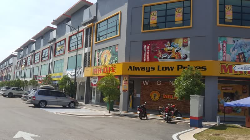 Shop for Sale in Vista Valley (Semenyih) - Frankie Wong - PropertyGuru.com.my