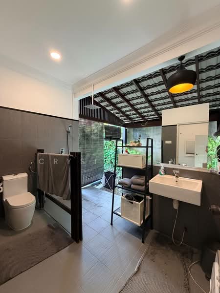 Bungalow for Sale in Danga Bay (Johor Bahru) - Crystal Tan - Bathroom - PropertyGuru.com.my