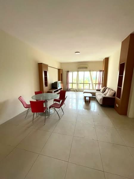 Kondominium untuk Dijual di East Lake Residence - Terry Yee - Living Room - PropertyGuru.com.my