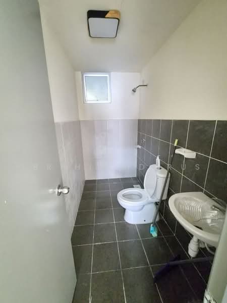 Apartment for Sale at Melodi Perdana - Ibrahim Iderus - Bathroom - PropertyGuru.com.my
