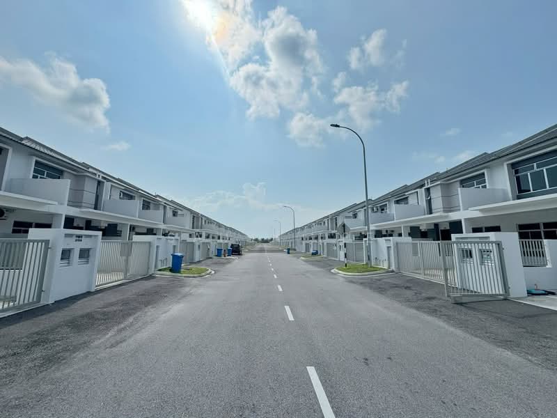 2-storey Terraced House for Sale in Taman Sri Penawar (Pengerang) - Sausa Lee - Exterior - PropertyGuru.com.my