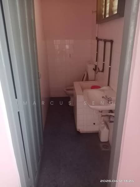 Semi-Detached House for Sale in Taman Canning (Ipoh) - Marcus Seng - Bathroom - PropertyGuru.com.my