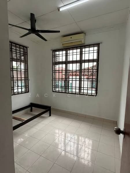Rumah Teres 1 Tingkat untuk Dijual di Bandar Uda Utama (Johor Bahru) - Zack Chow - Bedroom - PropertyGuru.com.my