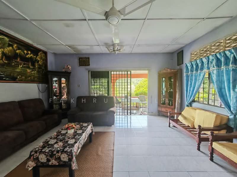 Agricultural Land for Sale in Kampung Kemensah (Ulu Kelang) - Fakhrul Imlan - Living Room - PropertyGuru.com.my