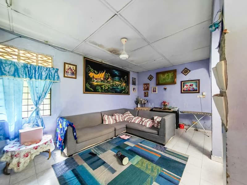 Agricultural Land for Sale in Kampung Kemensah (Ulu Kelang) - Fakhrul Imlan - Living Room - PropertyGuru.com.my