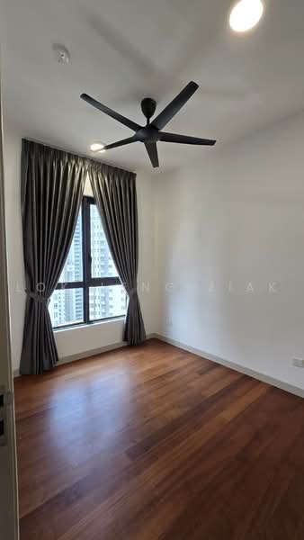 Kondominium untuk Dijual di Residensi Astrea - Lok Leng Jiak - Bedroom - PropertyGuru.com.my