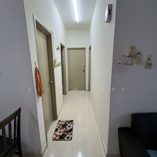 Pangsapuri untuk Dijual di Kipark Apartment - Kelvin Koay - Corridor - PropertyGuru.com.my