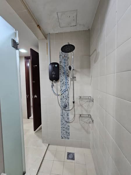 Kondominium untuk Dijual di Riana Green East - Yanny Siow - Bathroom - PropertyGuru.com.my