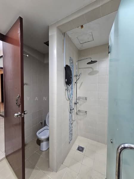 Kondominium untuk Dijual di Riana Green East - Yanny Siow - Bathroom - PropertyGuru.com.my