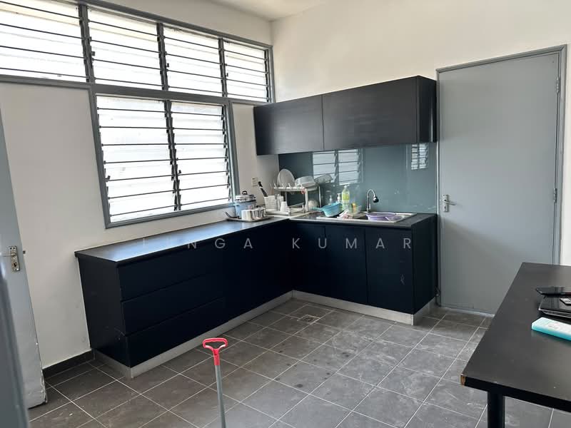 Rumah Banglo untuk Disewa di Petaling Jaya (Selangor) - Linga Kumar - Kitchen - PropertyGuru.com.my