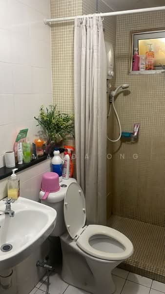 Condominium for Sale at The Tamarind - Amanda Ong - Bathroom - PropertyGuru.com.my