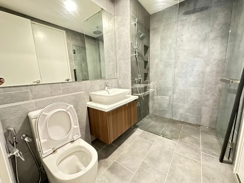 Service Residence for Rent at Ativo Suites @ Damansara Avenue - Eve Tan - Bathroom - PropertyGuru.com.my