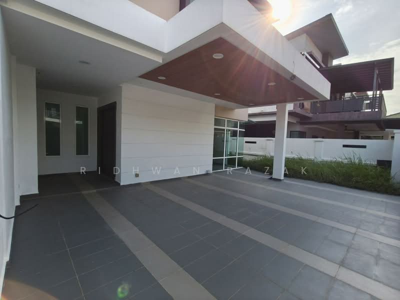 Rumah Berkembar untuk Dijual di Canary Garden (Klang) - Ridhwan Razak - Exterior - PropertyGuru.com.my