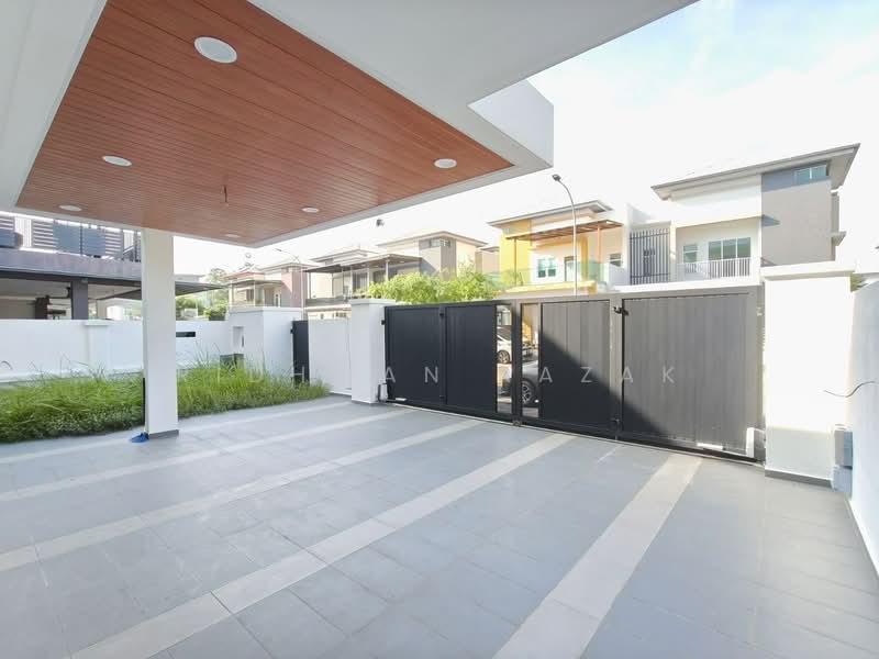 Rumah Berkembar untuk Dijual di Canary Garden (Klang) - Ridhwan Razak - Exterior - PropertyGuru.com.my