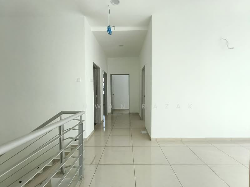 Rumah Berkembar untuk Dijual di Canary Garden (Klang) - Ridhwan Razak - Interior - PropertyGuru.com.my