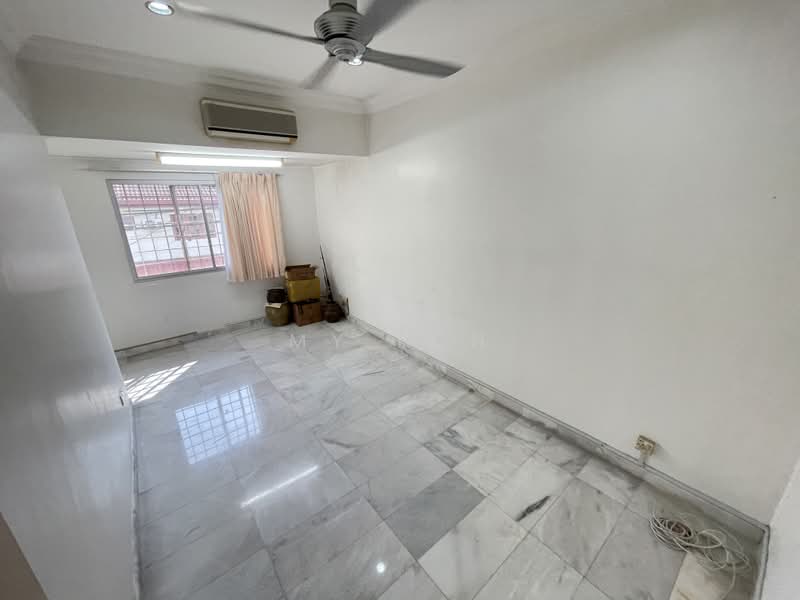 Rumah Teres 2-Tingkat untuk Dijual di Taman Bukit Idaman (Selayang) - MY Loh - PropertyGuru.com.my