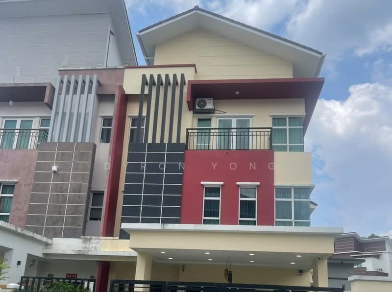 Rumah Berkembar untuk Dijual di Cheras (Selangor) - Dyron Yong - Exterior - PropertyGuru.com.my