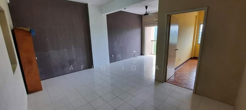 Apartment for Rent at Kristal Heights - Afiq Iqbal - Living Room - PropertyGuru.com.my