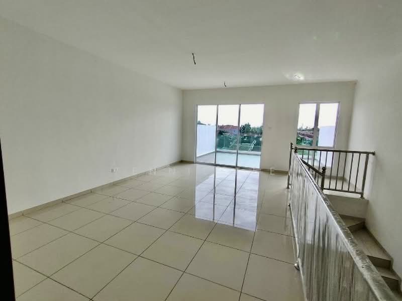 Rumah Teres untuk Dijual di Sabak Bernam (Selangor) - Fennie Tee - PropertyGuru.com.my